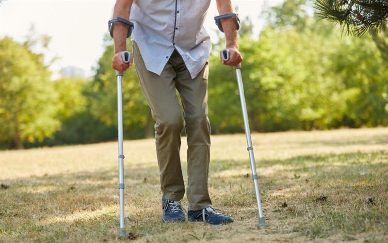 5 Crucial Factors to Evaluate Before Investing in Crutches